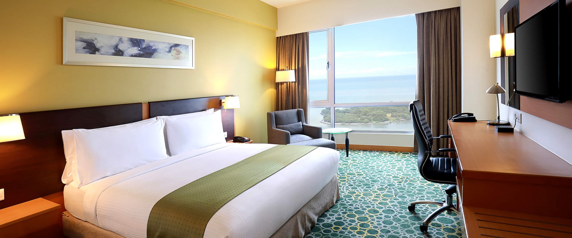 2 Bedroom Executive Suite Holiday Inn | Bedroom Suites